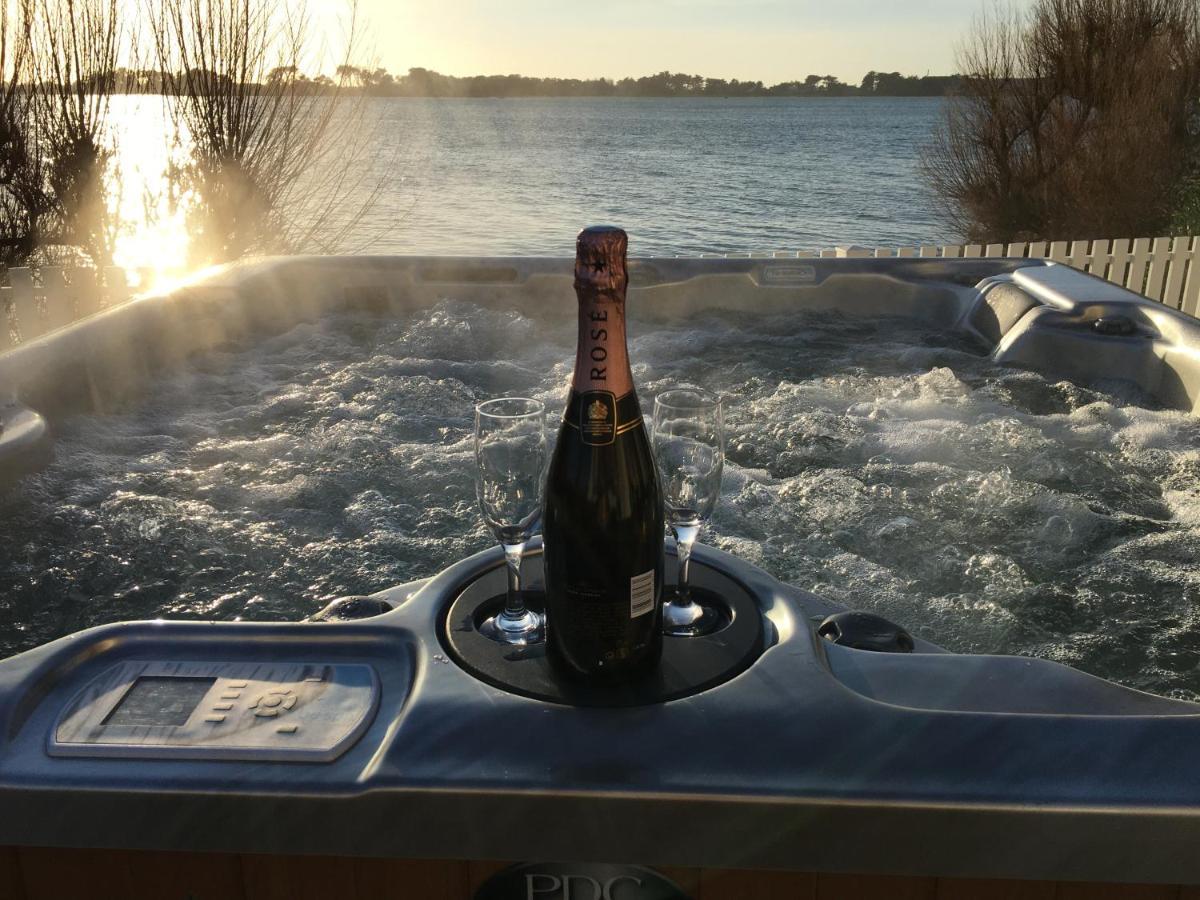 Hébergement de vacances Maison Les Pieds Dans L Eau *